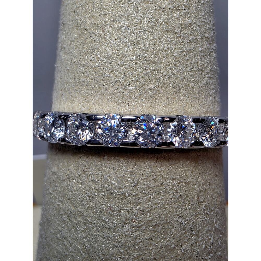 S8 0.96ctw Moissanite Eternity Band 925 Sterling Silver Solid Back